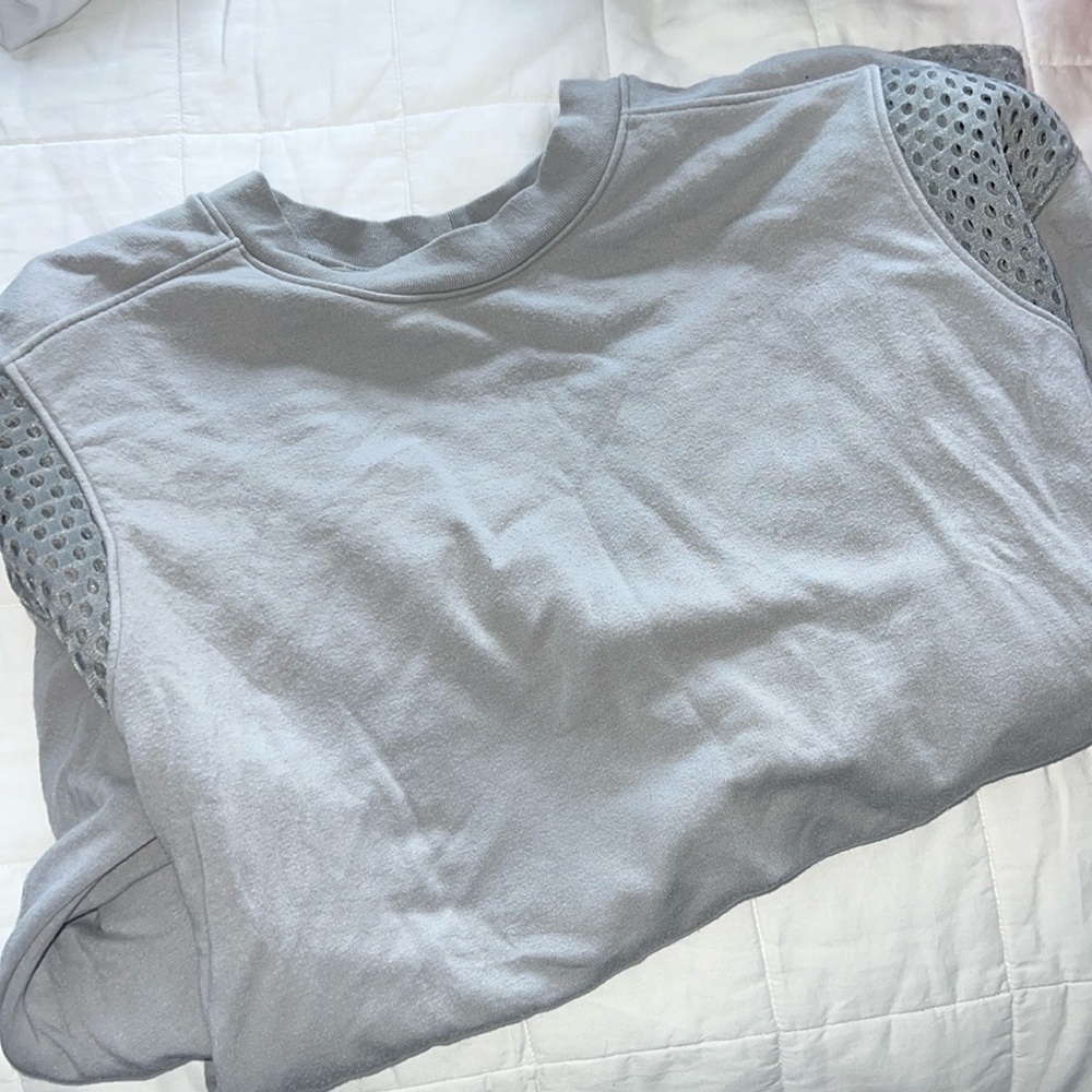 Grey sweater alo yoga